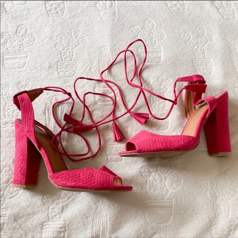 ☀️Qupid Tassel Hot Pink Peep Toe Chunky Heels
